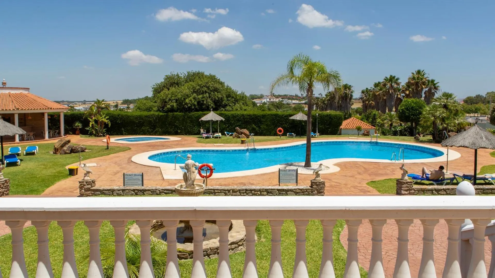 Hotel Diufain Conil de la Frontera 3*,