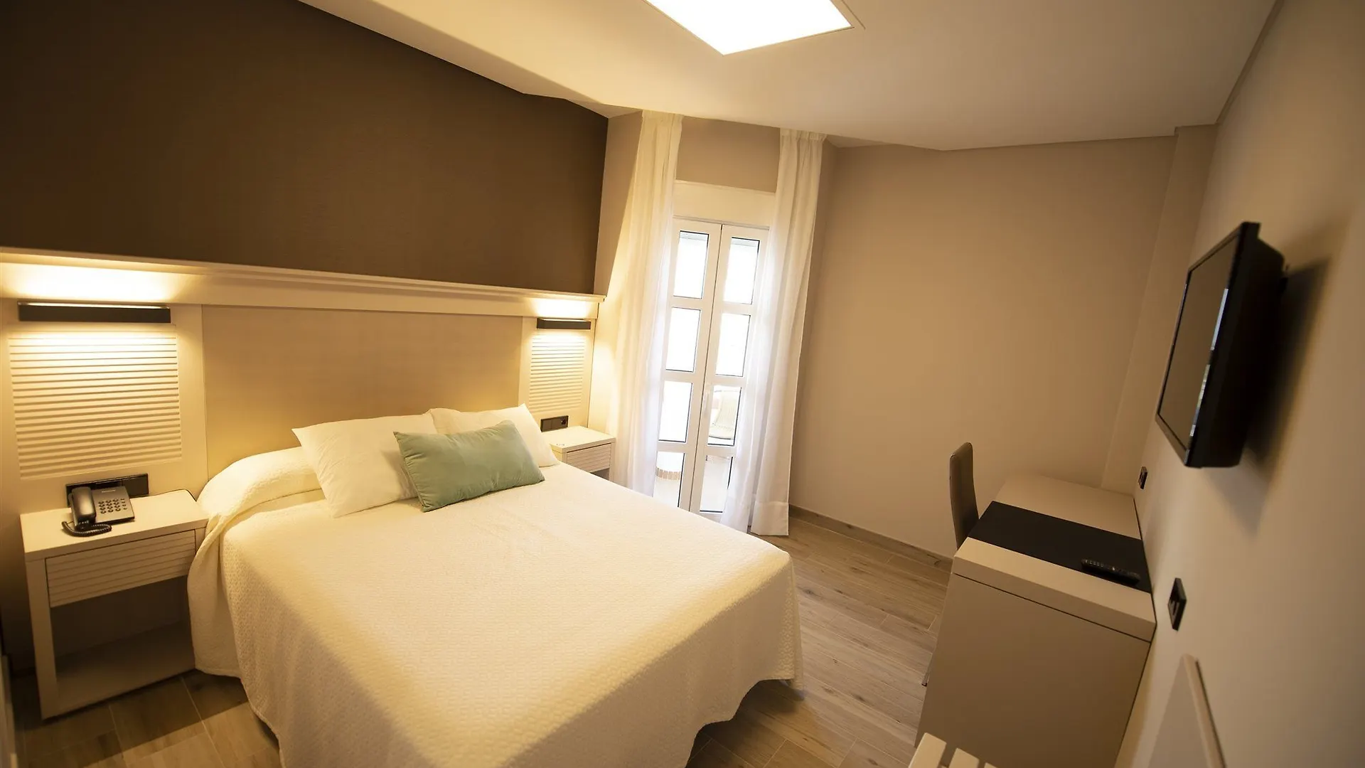 ***  Hotel Diufain Conil de la Frontera Spanyolország