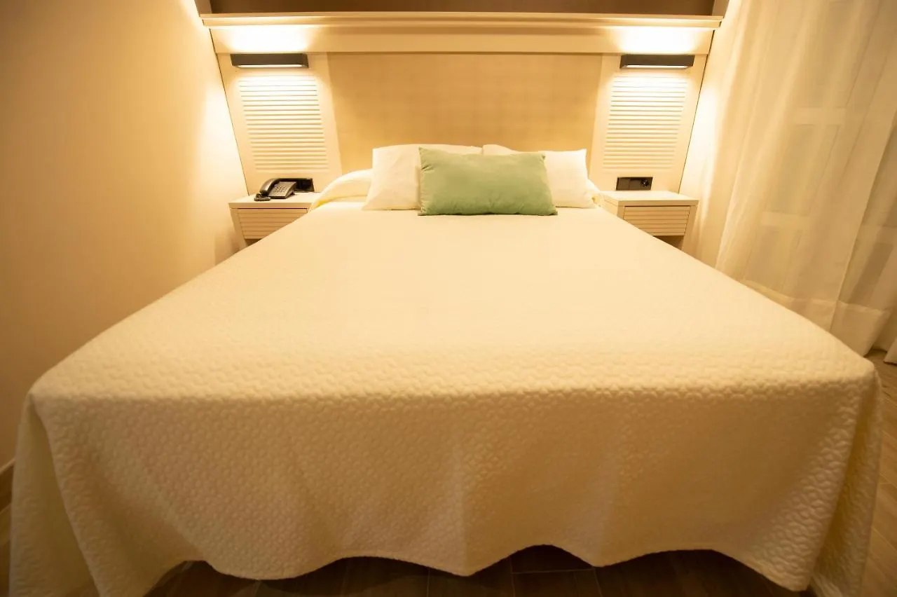 Hotel Diufain Conil De La Frontera Spain