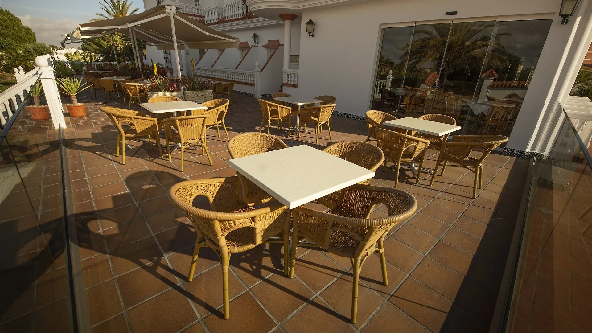 Hotel Diufain Conil De La Frontera