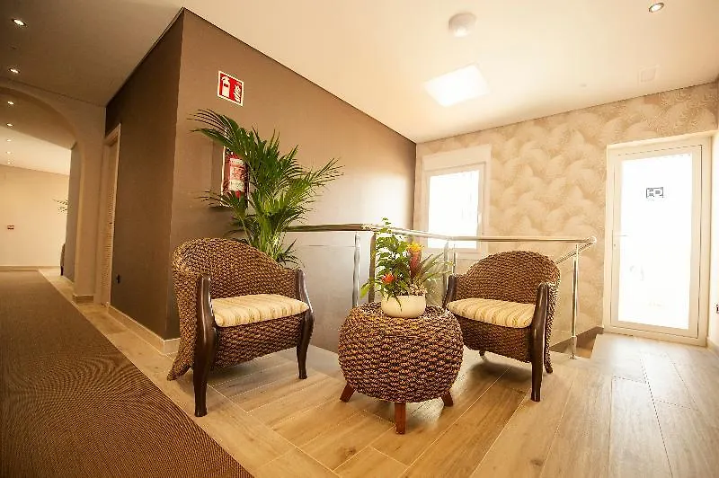 Hotel Diufain Conil De La Frontera 3*,