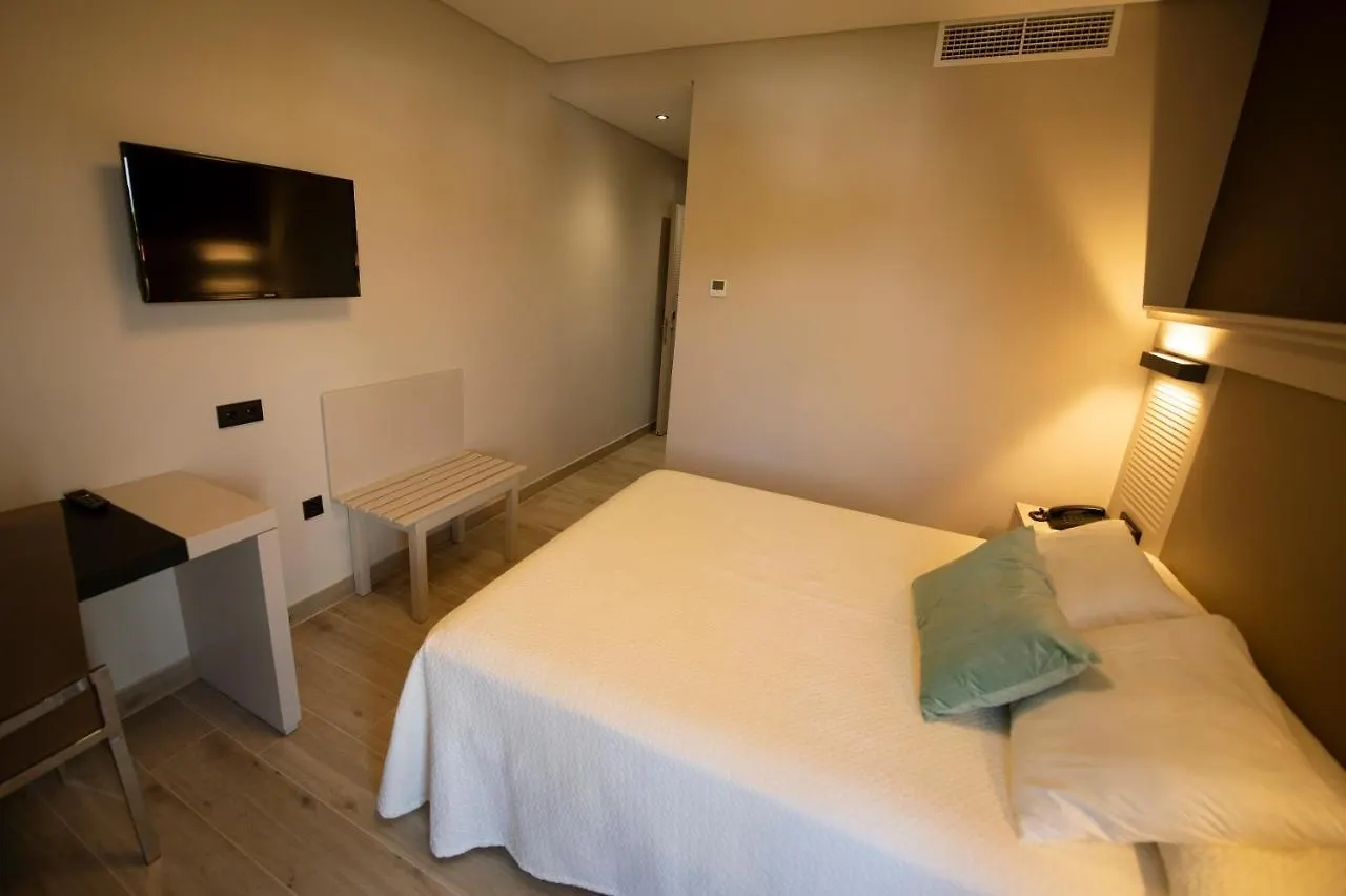 Hotel Diufain Conil De La Frontera